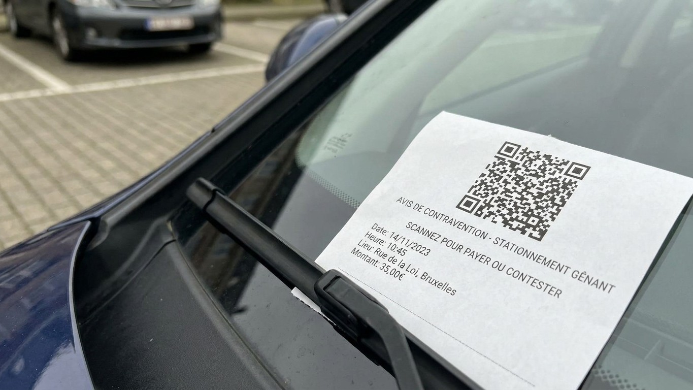 J'ai scanné le QR code du PV glissé sous mon essuie-glace juste pour payer avant la majoration : mes 45 euros ne sont jama...