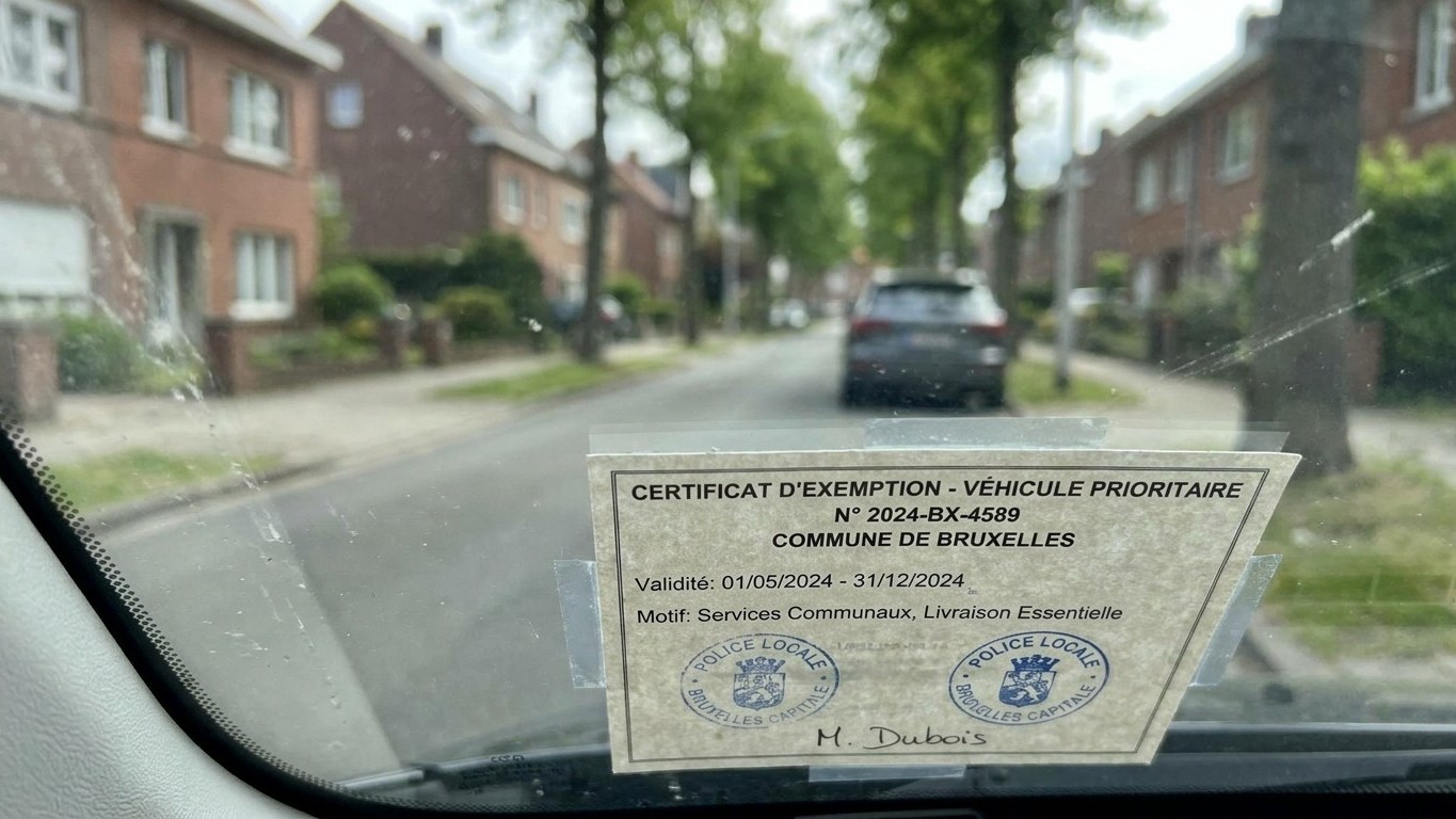 J'ai sorti la voiture du garage à 11 heures le dimanche sans voiture juste pour un aller-retour de dix minutes : c'est le ...